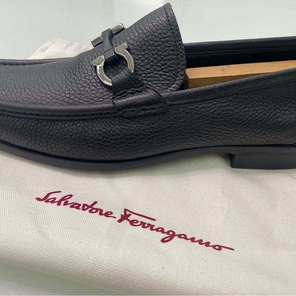 Salvatore Ferragamo Grandioso Pebbled Men’s Shoe Loafer Ganci bit Black 8 - Picture 3 of 9